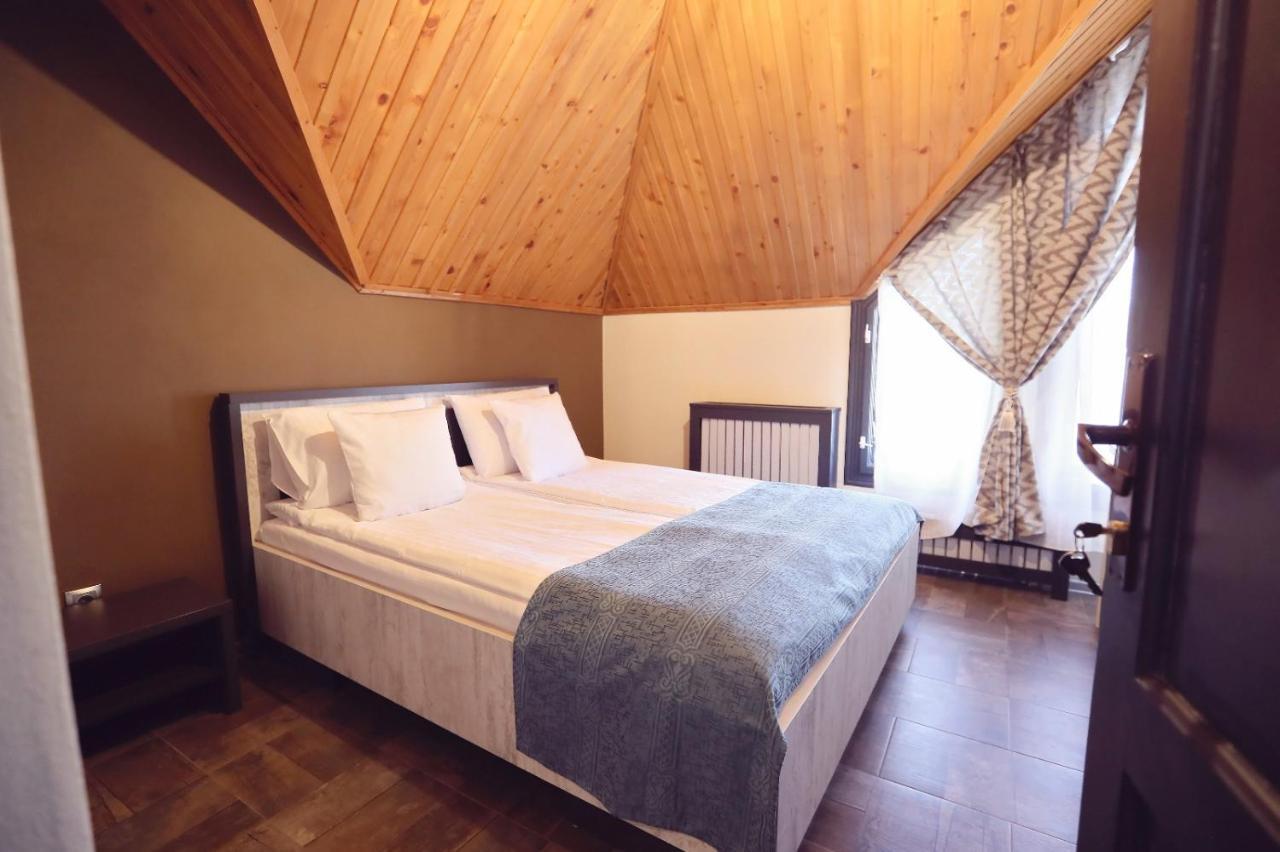 Dezire Guesthouse Бэйле-Уну-Май Экстерьер фото