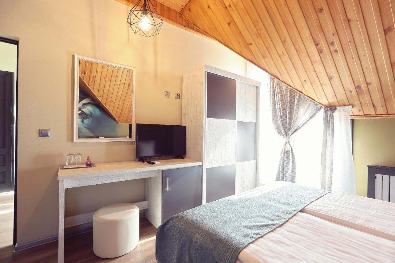 Dezire Guesthouse Бэйле-Уну-Май Экстерьер фото